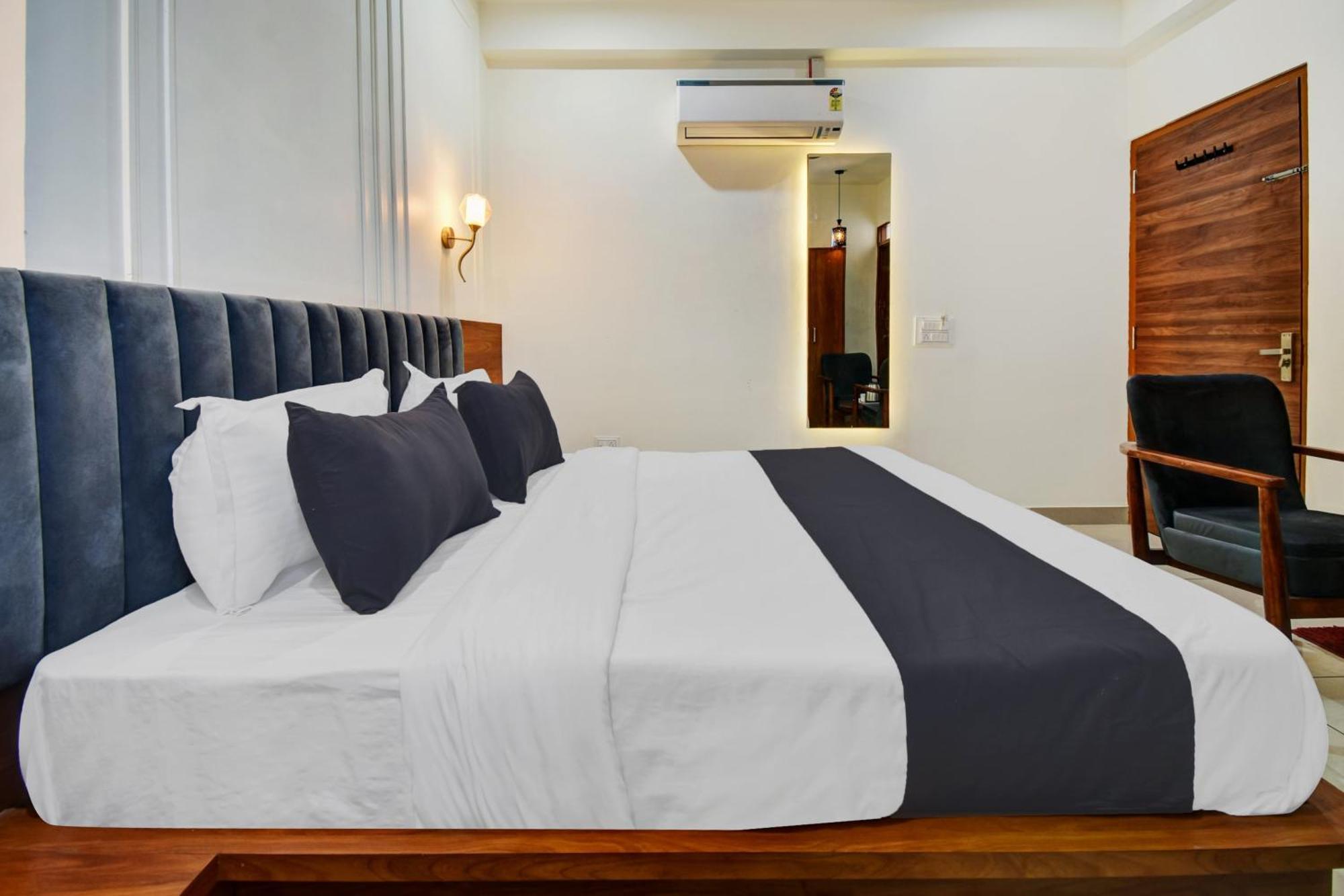 Hotel M.S ชัยปุระ ภายนอก รูปภาพ