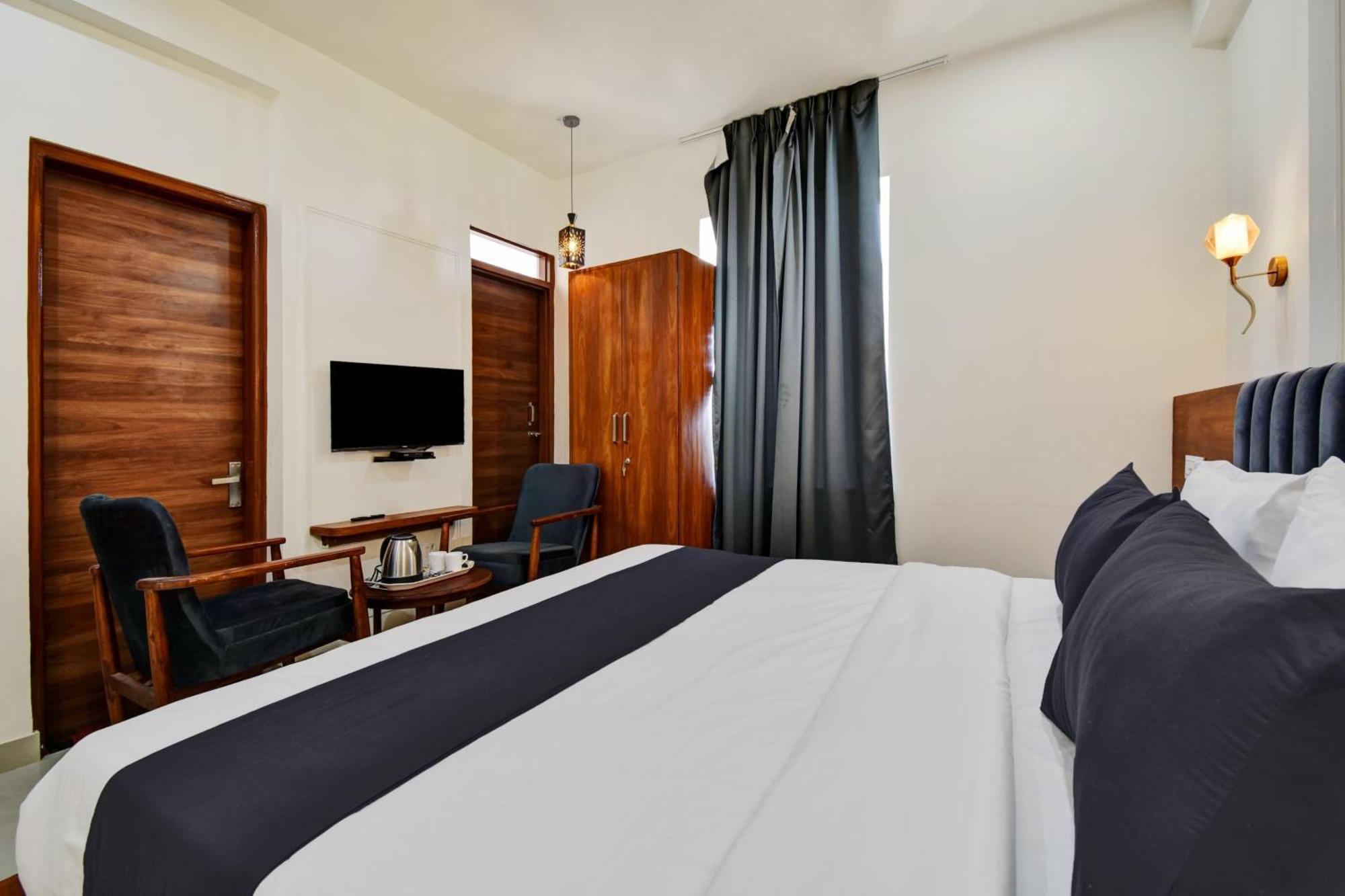Hotel M.S ชัยปุระ ภายนอก รูปภาพ