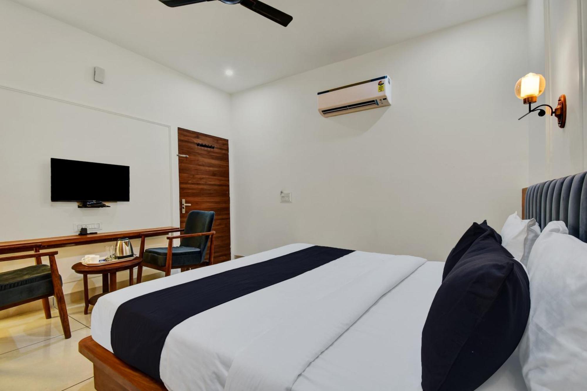 Hotel M.S ชัยปุระ ภายนอก รูปภาพ