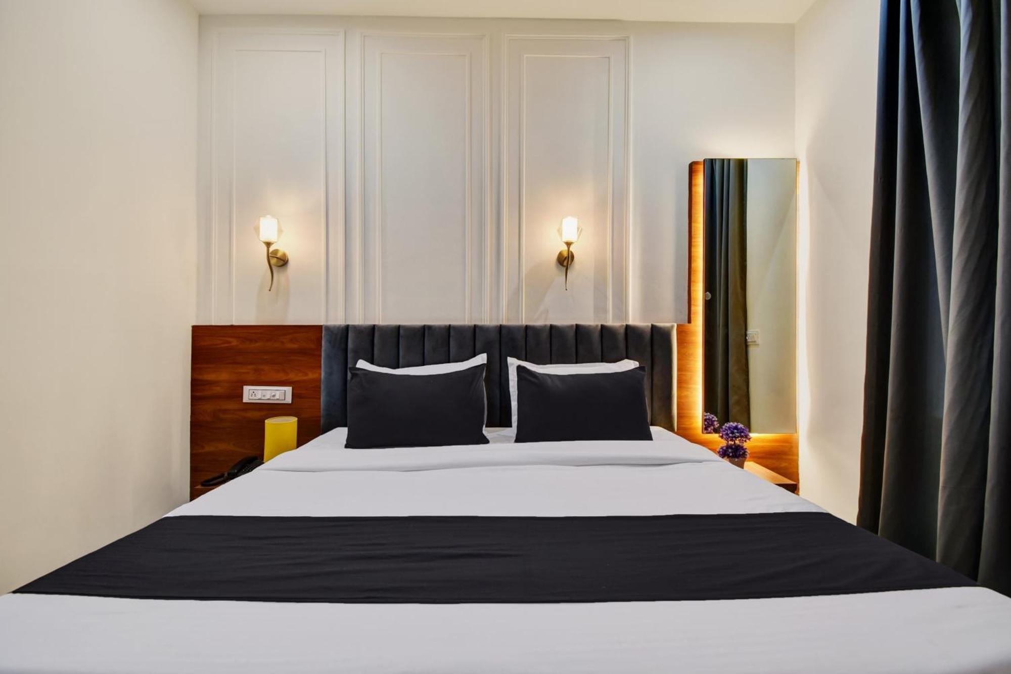 Hotel M.S ชัยปุระ ภายนอก รูปภาพ